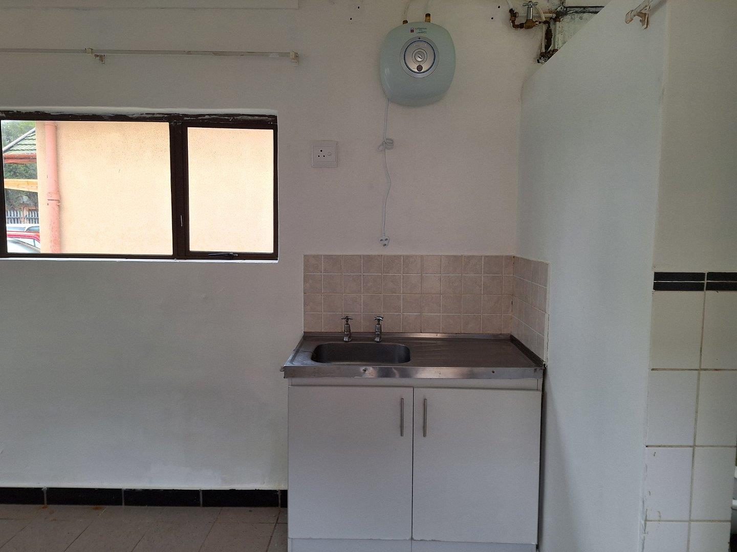 Apartments / flats to rent in Parow Parow Property