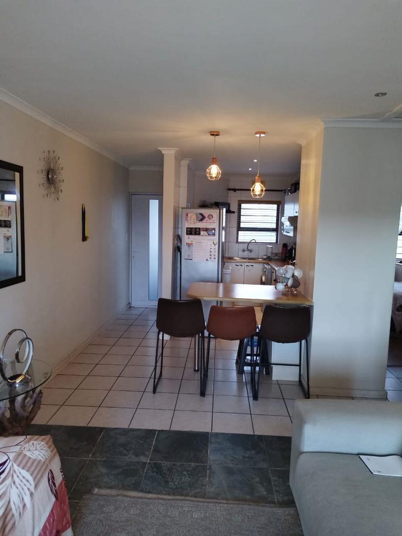 2 Bedroom Apartment / flat for sale in Goodwood Estate P24114564881