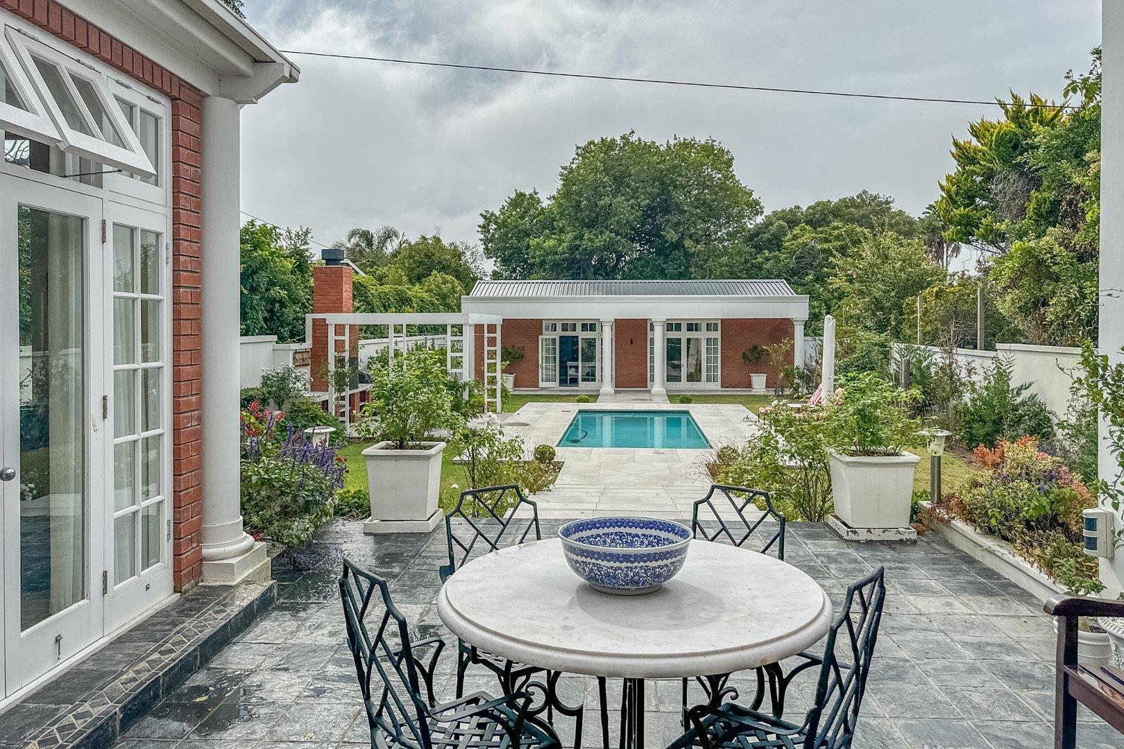 2 Bedroom House for sale in Walmer 33 12th Avenue Avenue P24114564983