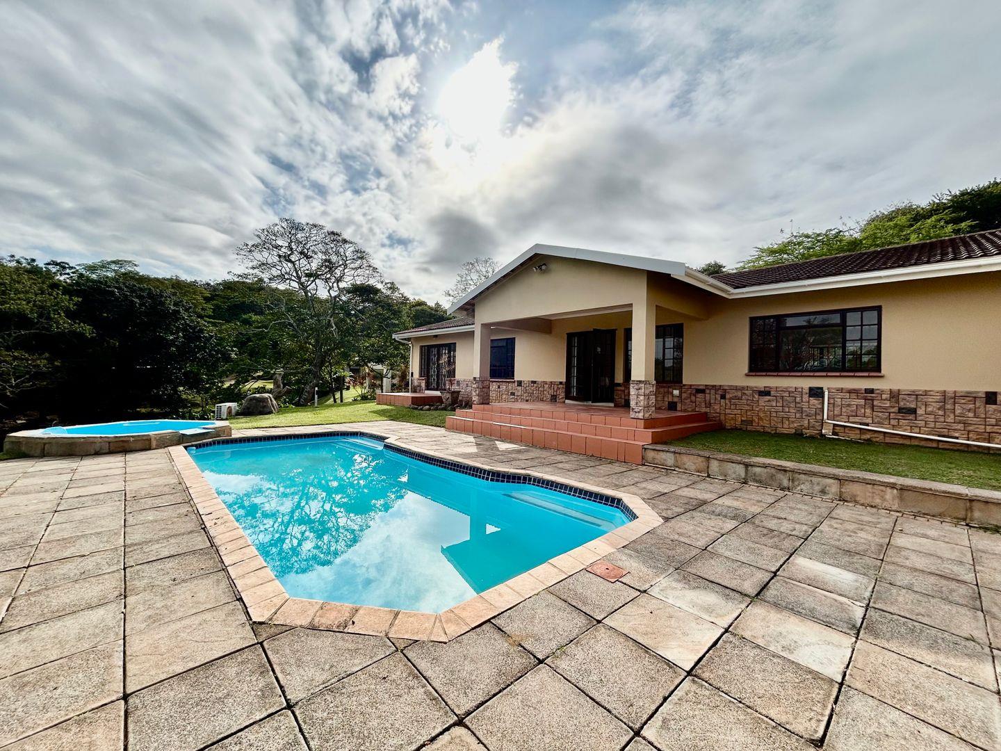 3 Bedroom House for sale in Umtentweni 56 Old St Faiths Road P24