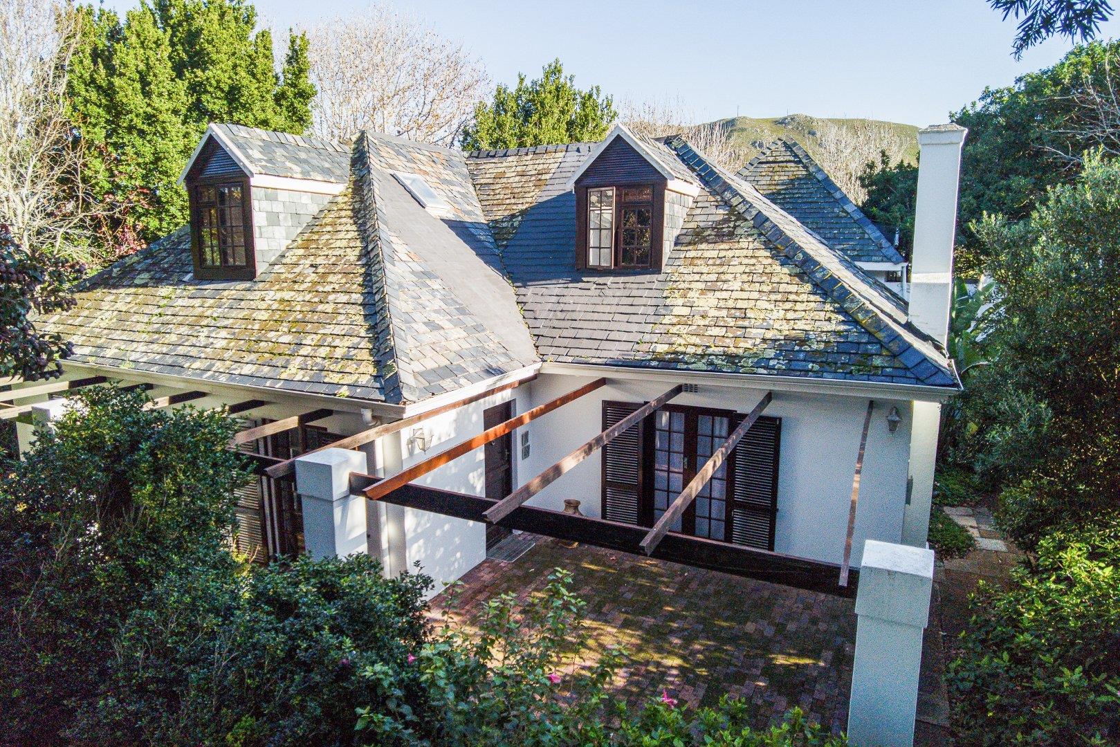 4 Bedroom House for sale in Eastcliff 27 Musson Street P24114548167