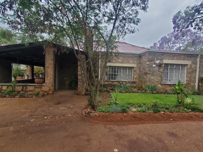 3 Bedroom House for Sale in Hillside