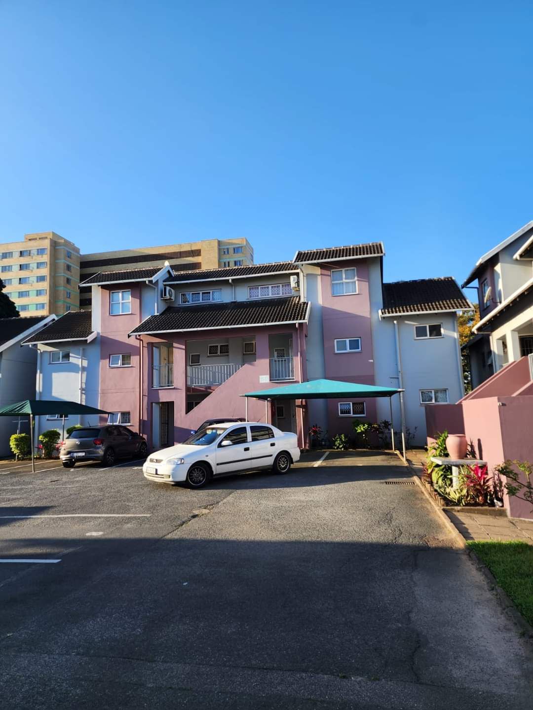 2 Bedroom Apartment / flat to rent in Overport P24114566531