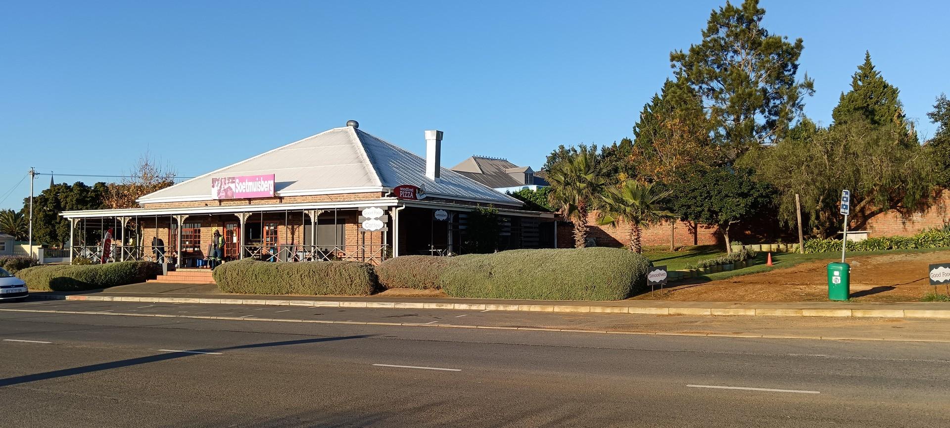 Commercial property for sale in Bredasdorp 2 Du Toit Street P24114566771