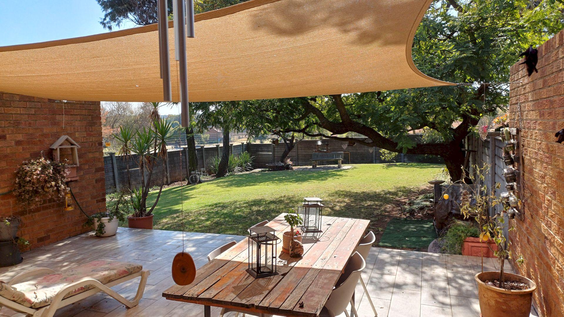 3 Bedroom Townhouse for sale in Croydon P24114566899