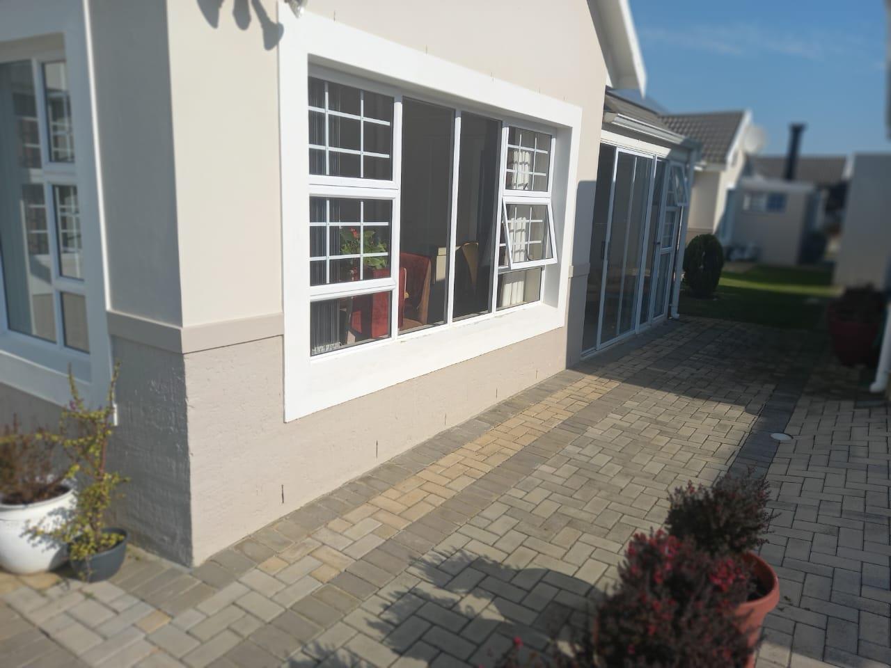 2 Bedroom House to rent in Mossel Bay Central R34r+xv Mossel Bay