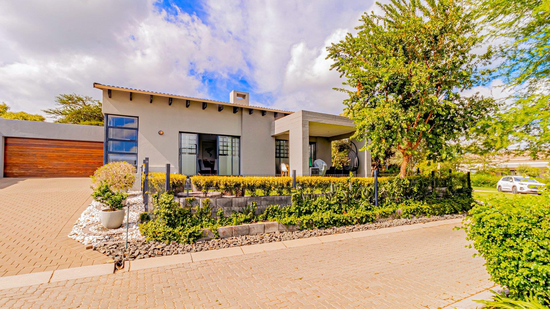 3 Bedroom House for sale in Jackal Creek Golf Estate P24114568305