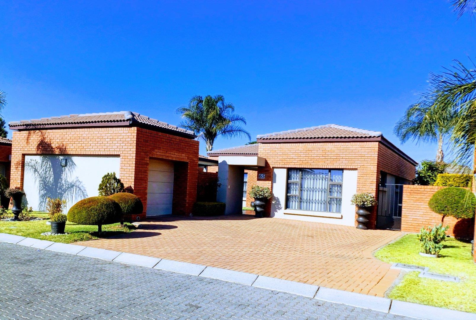 3 Bedroom House for sale in Beyers Park P24114568905