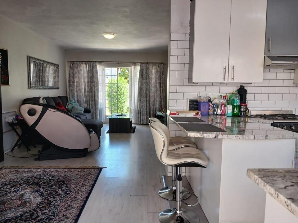 4 Bedroom Apartment / flat for sale in Eden Glen 17 Glenway Park, 42