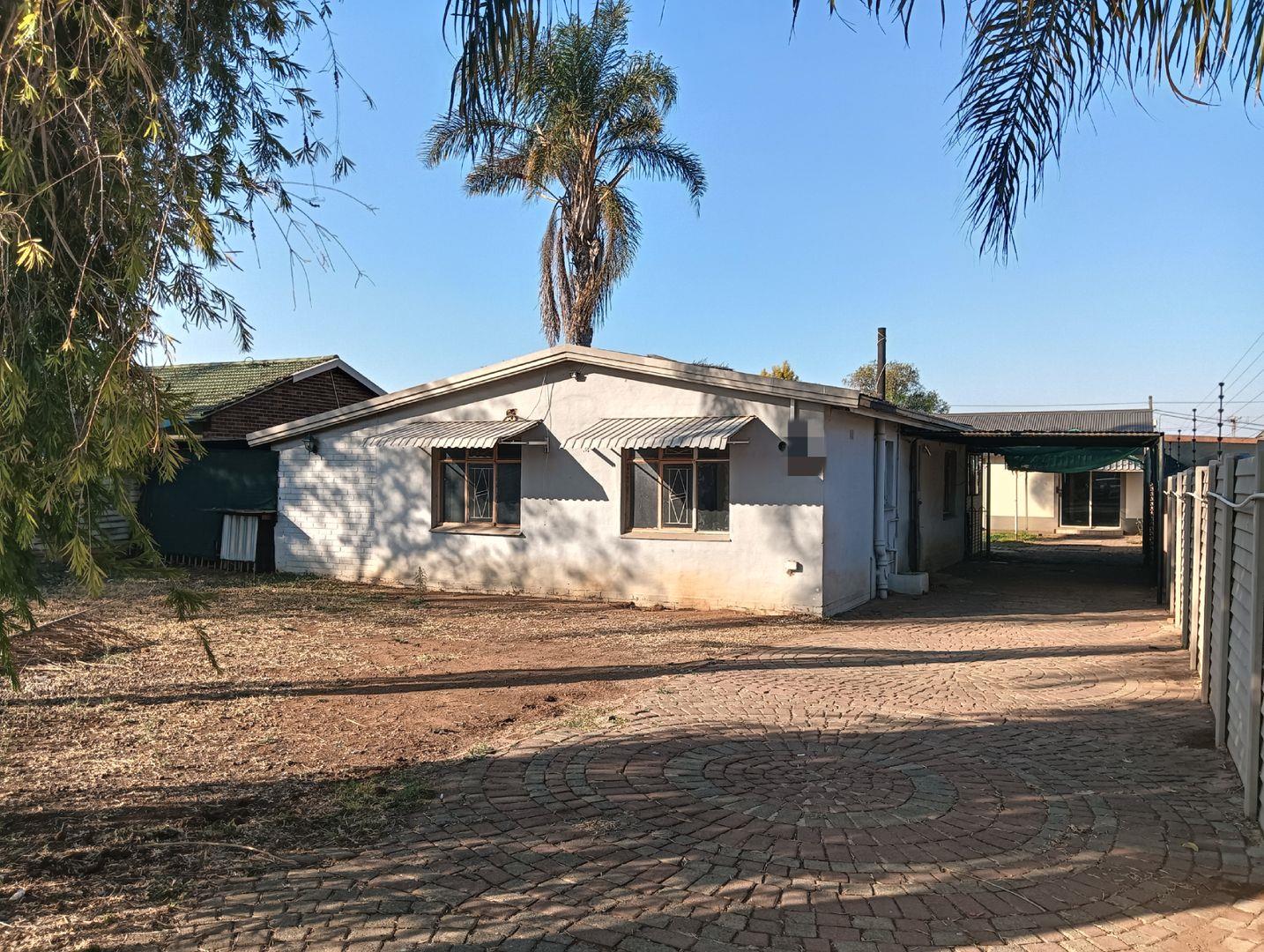 3 Bedroom House for sale in East Lynne P24114570398