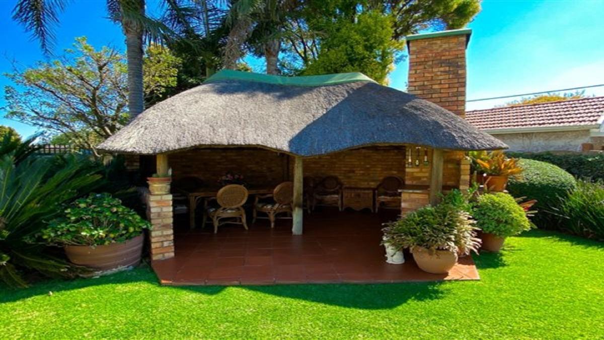 Elma Park Property Property and houses for sale in Elma Park