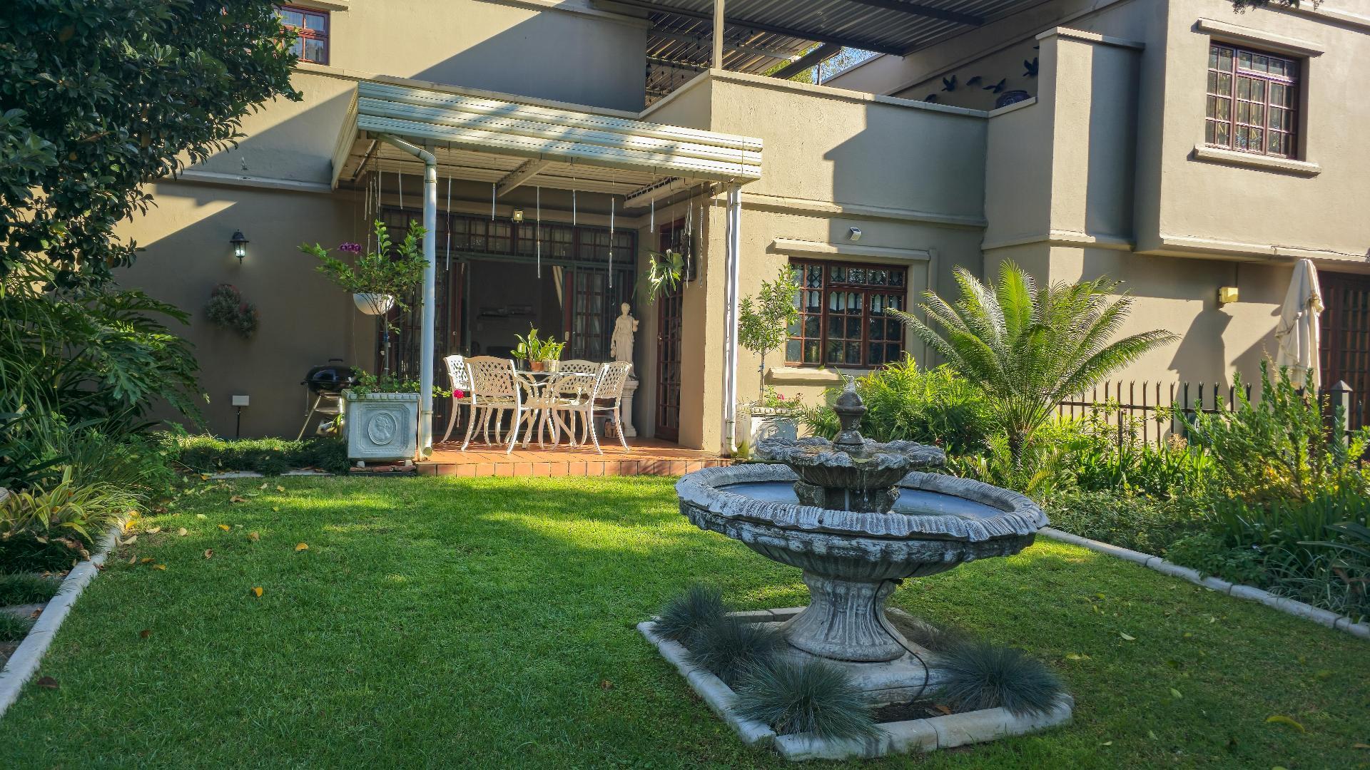 3 Bedroom House for sale in Lynnwood Manor P24114573167