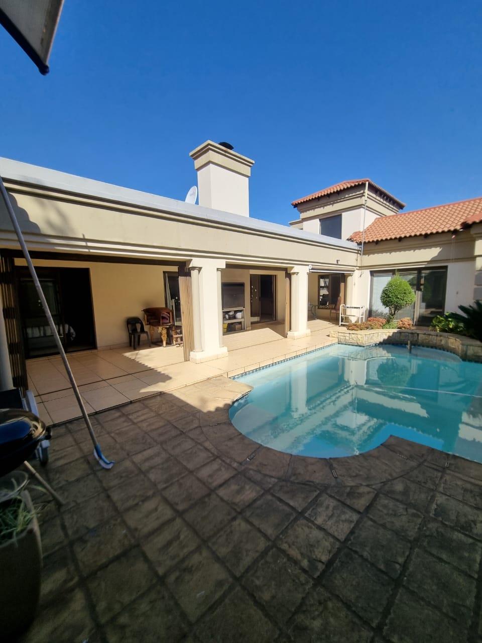 4 Bedroom House for sale in Vanderbijlpark SW 5 P24114573910