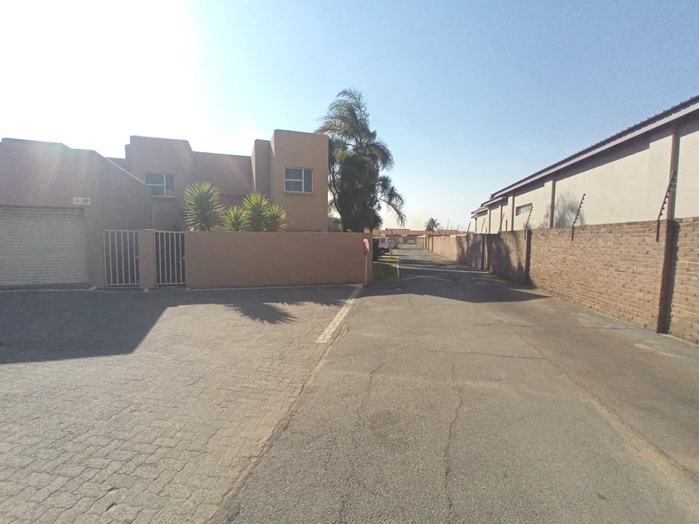 2 Bedroom Townhouse for sale in Edleen P24114635886