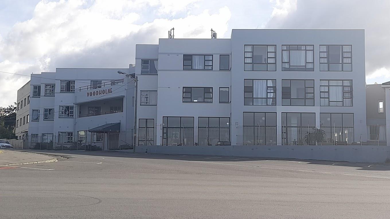 1 Bedroom Apartment / flat for sale in Quigney Cnr Rhodes & Esplanade