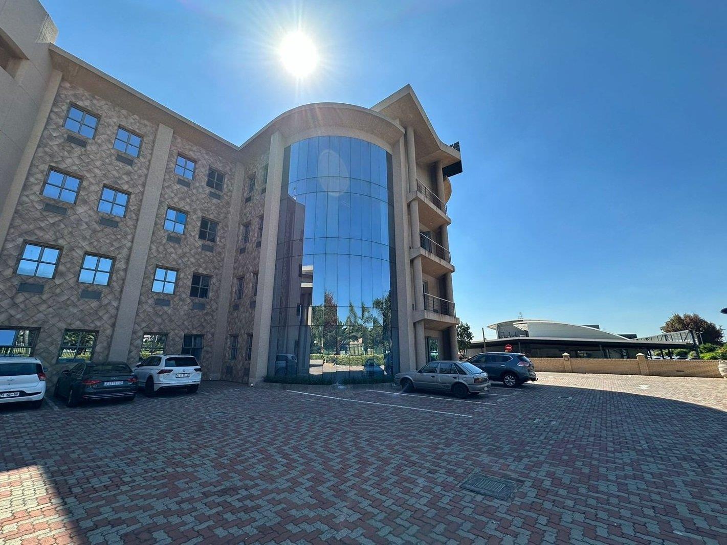 Commercial property to rent in Bruma 26 Ernest Oppenheimer Avenue