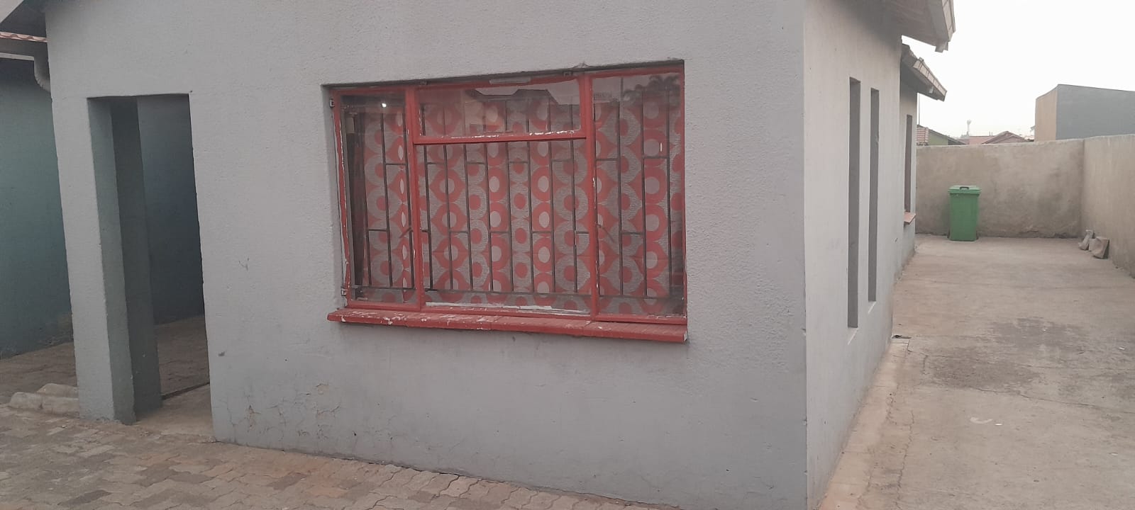 2 Bedroom House to rent in Dawn Park P24114577276