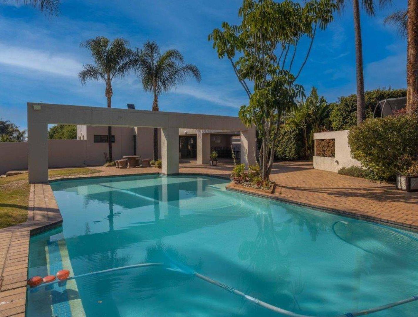 Apartments / flats for sale in Edenvale Edenvale Property