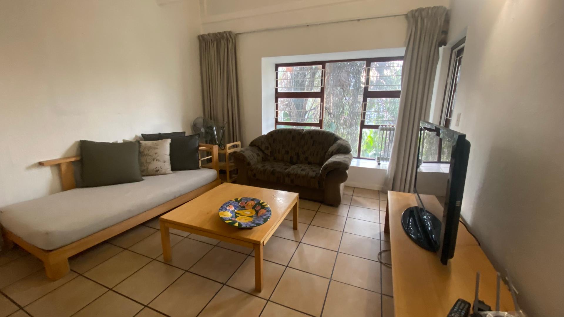 2 Bedroom Apartment / flat to rent in Sandown 106 West Street P24