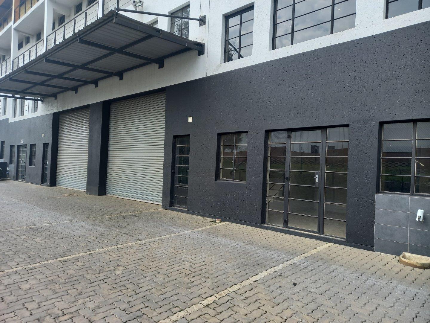 Industrial property to rent in Pomona 20 Maple Str P24114580353