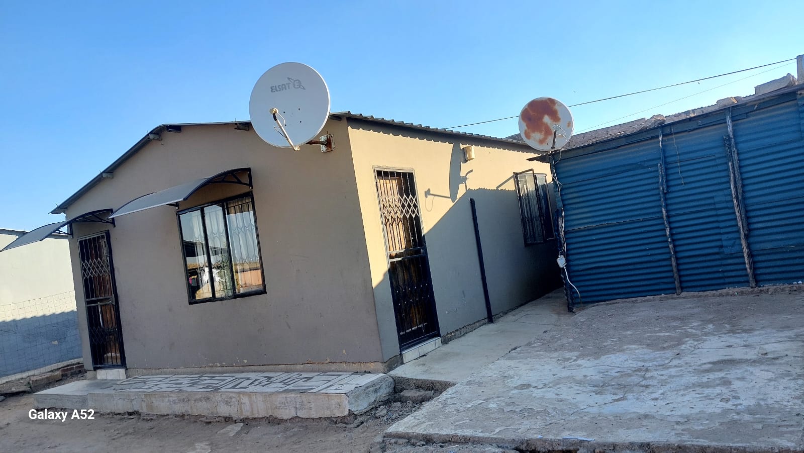 2 Bedroom House for sale in Tembisa Ext 7 P24114581258