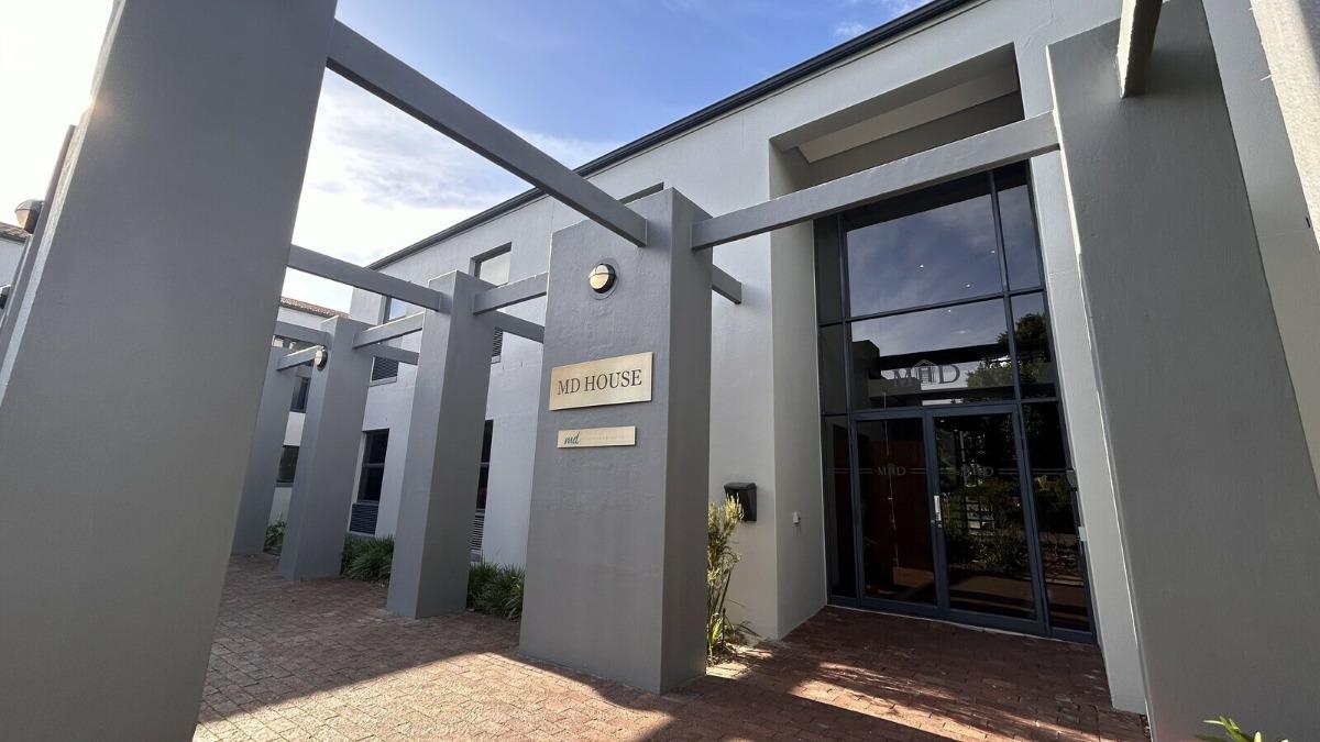 Commercial property to rent in Kenilworth 2 Punters Way P24114581583