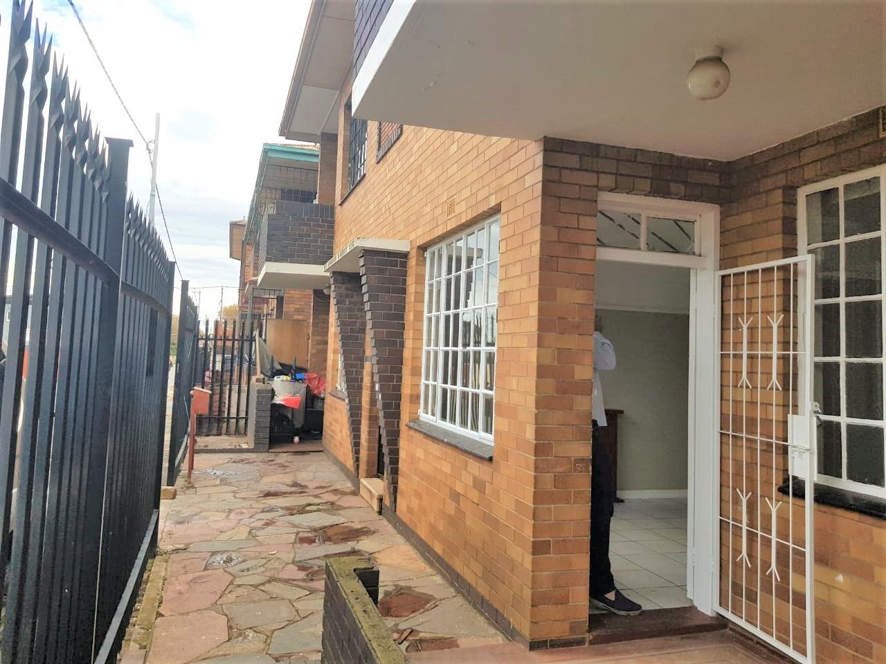 2 Bedroom Apartment / flat for sale in Jeppestown 63, 4 Fulton Street P24114581849