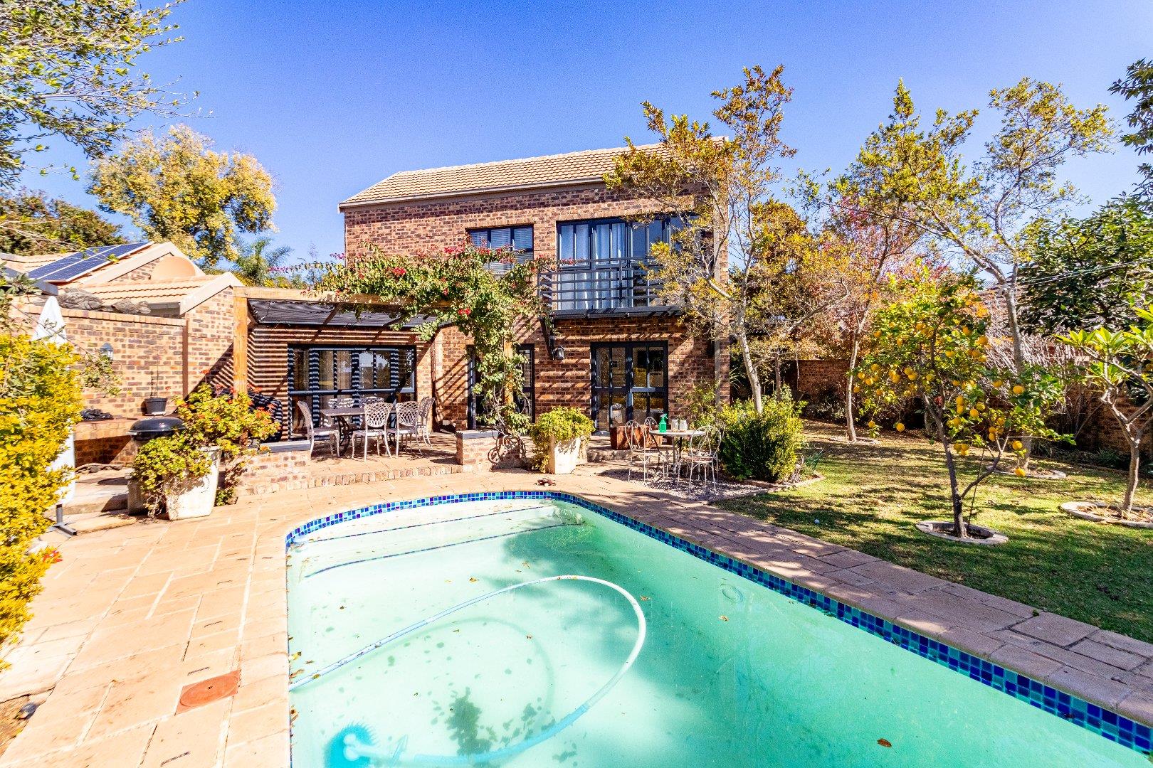 Silver Lakes Golf Estate Property Property and houses to rent in