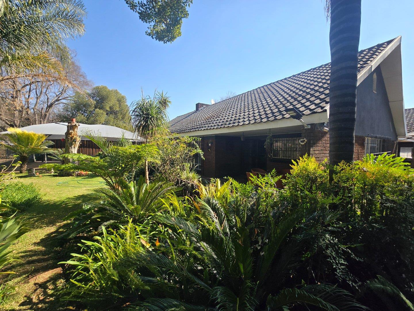 7 Bedroom House for sale in Queenswood P24114584773