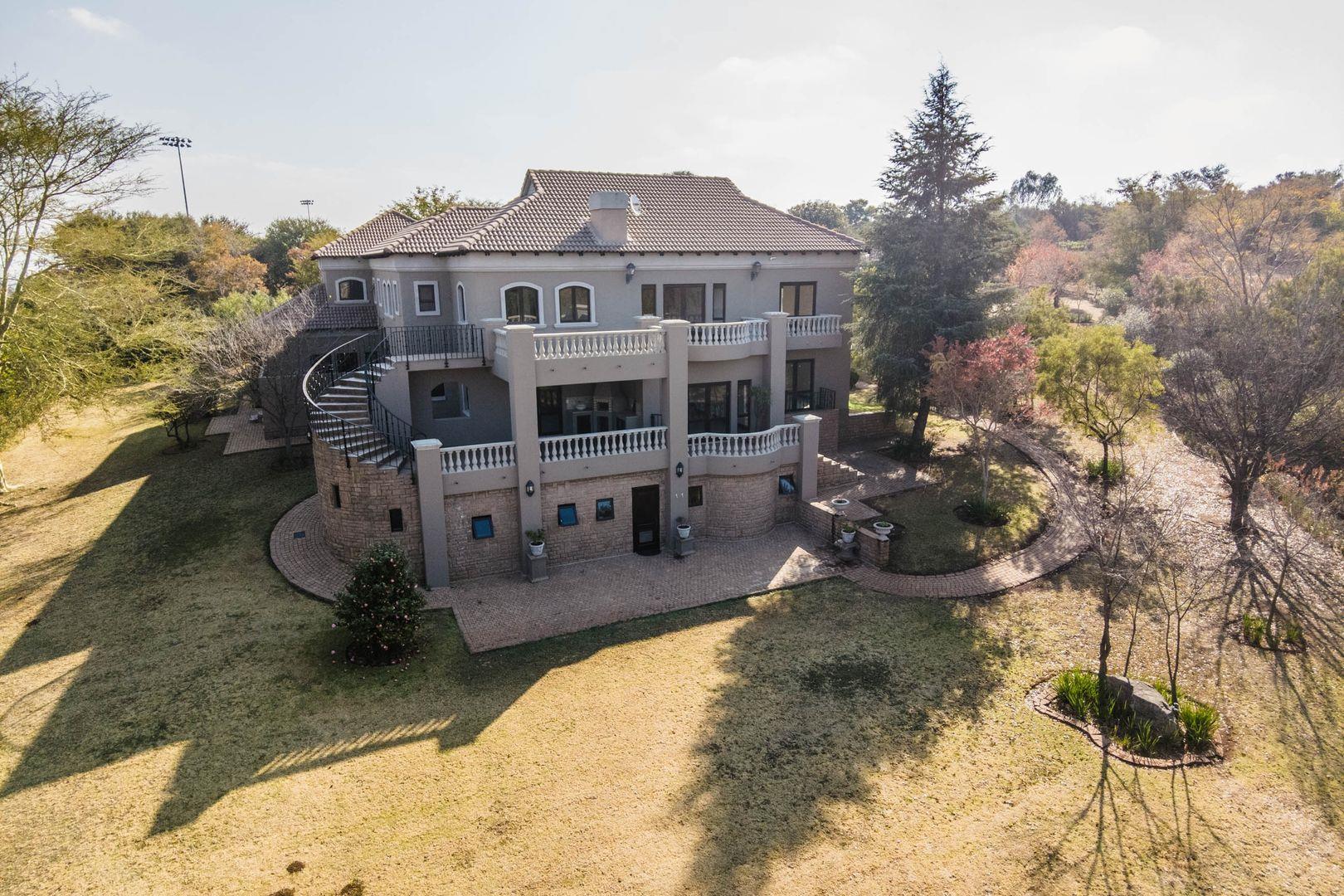 4 Bedroom House for sale in Cornwall Hill P24114585844