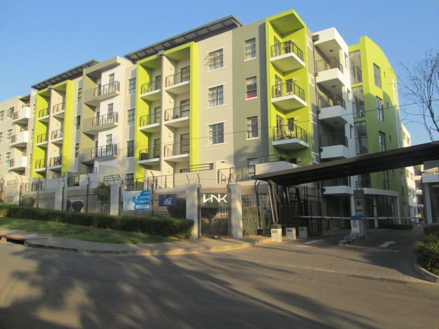 1 Bedroom Apartment / flat to rent in Rivonia 3018 The Link, 16 11th