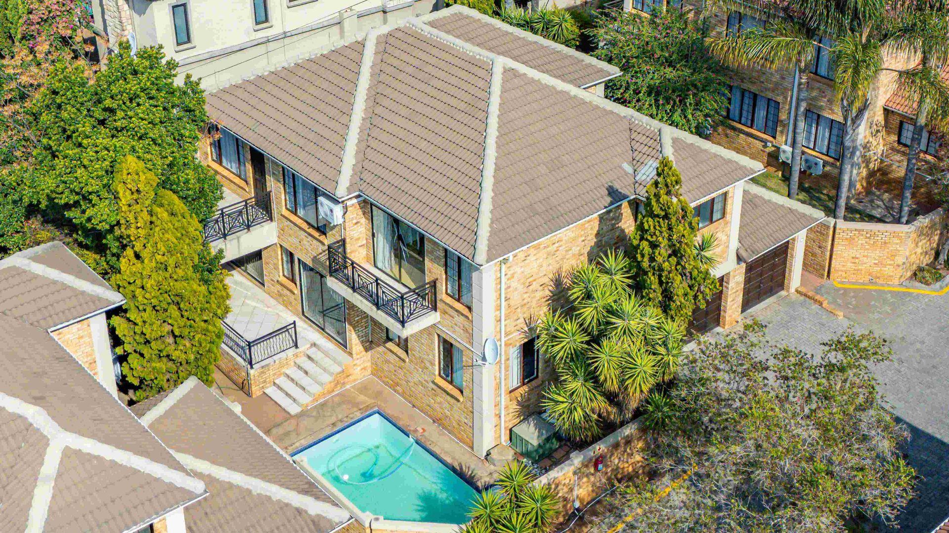 4 Bedroom House for sale in Beverley P24114588109