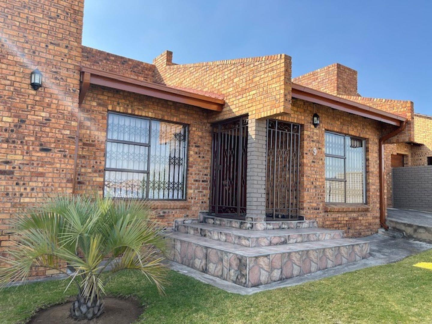 Thistle Grove Property Property and houses for sale in Thistle Grove