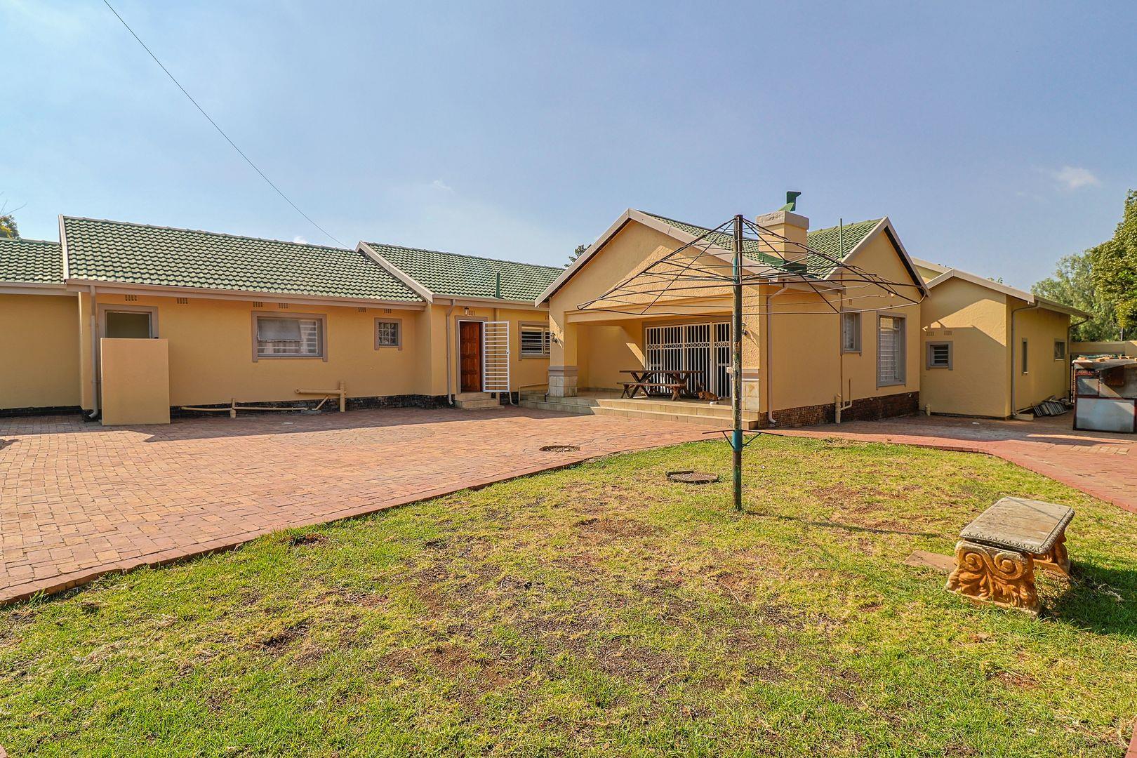 4 Bedroom House for sale in Brackenhurst 34 Harlequin Street P24