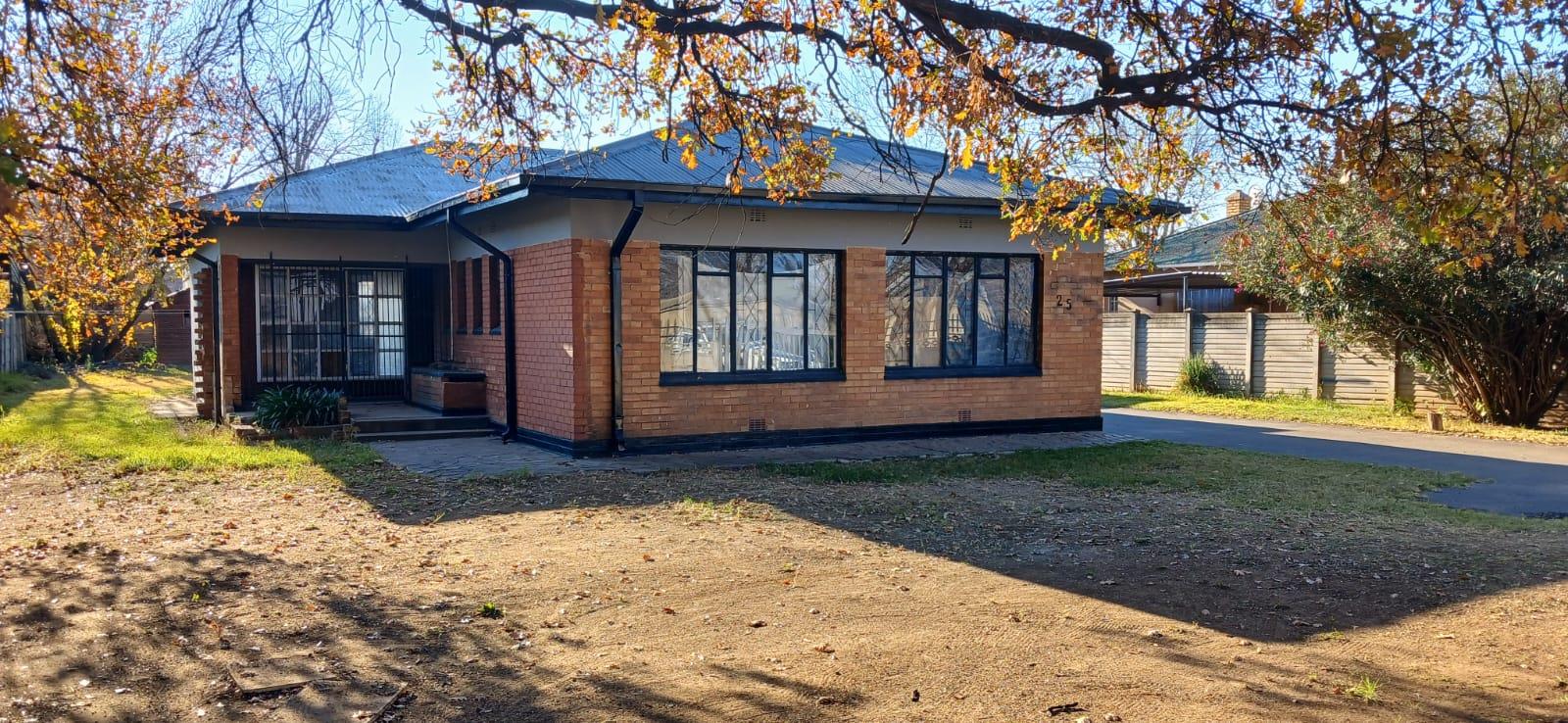 3 Bedroom House for sale in Peacehaven P24114588401