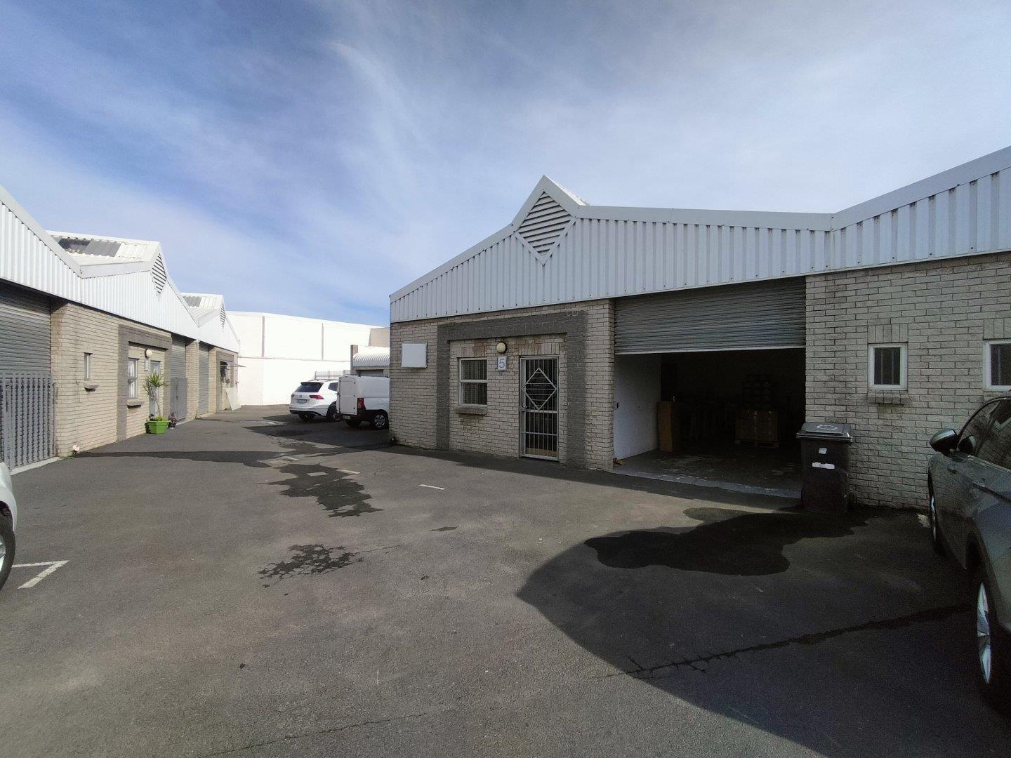 Industrial property to rent in Killarney Gardens Unit 5, 11 Senna