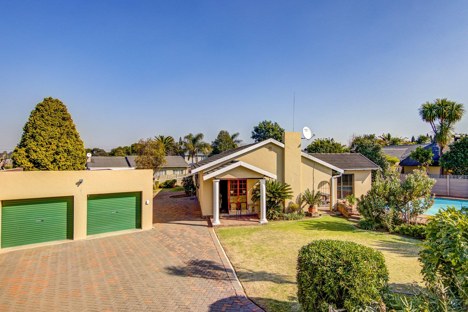 Van Riebeeck Park, Kempton Park Property Property and houses for sale
