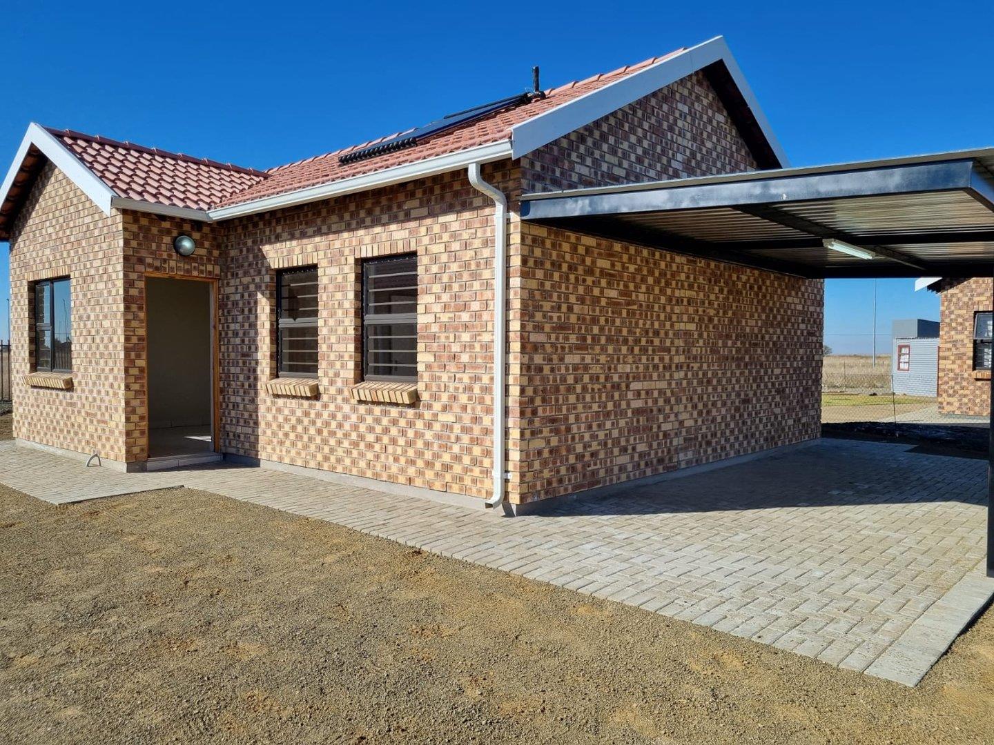 2 Bedroom House for sale in Hillside View P24114590061