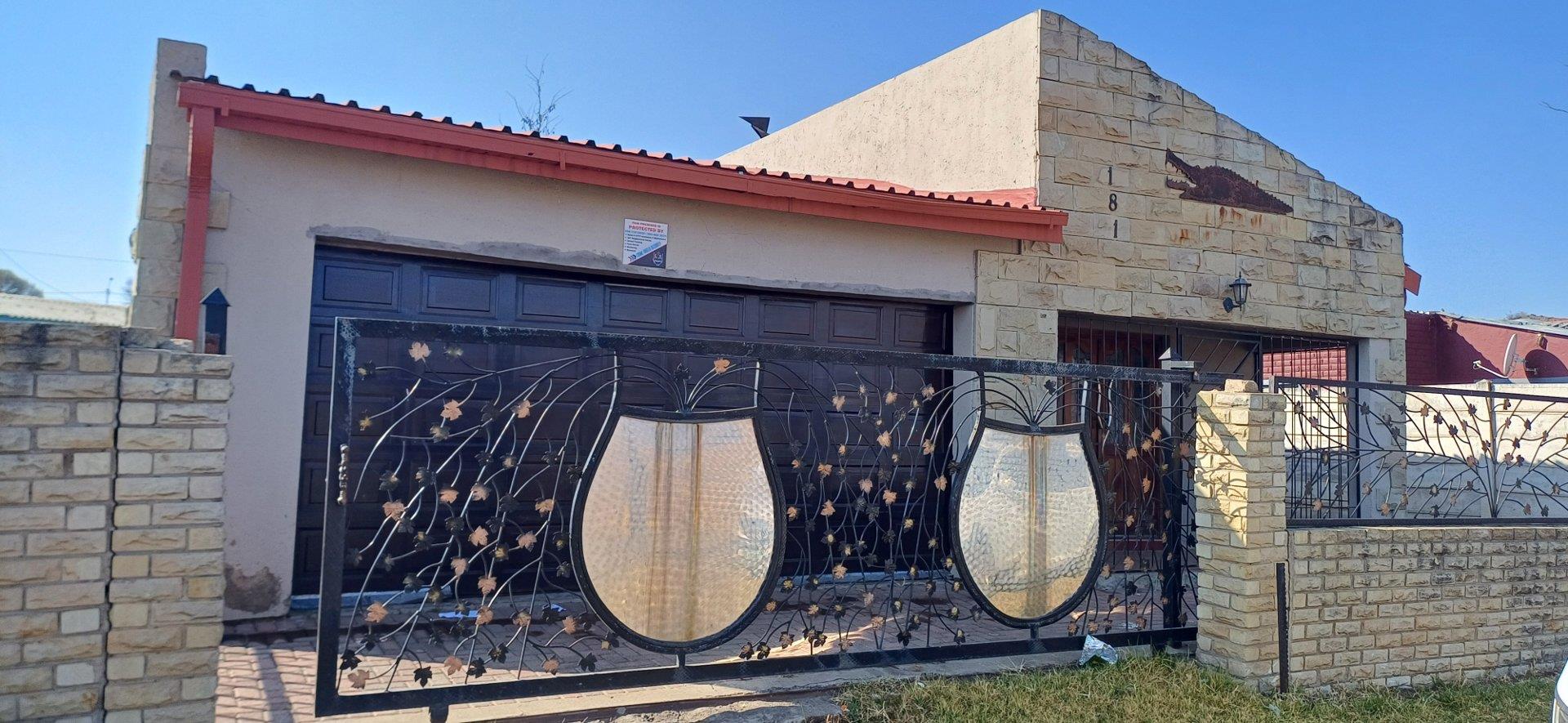 3 Bedroom House for sale in Bakenpark P24114590283