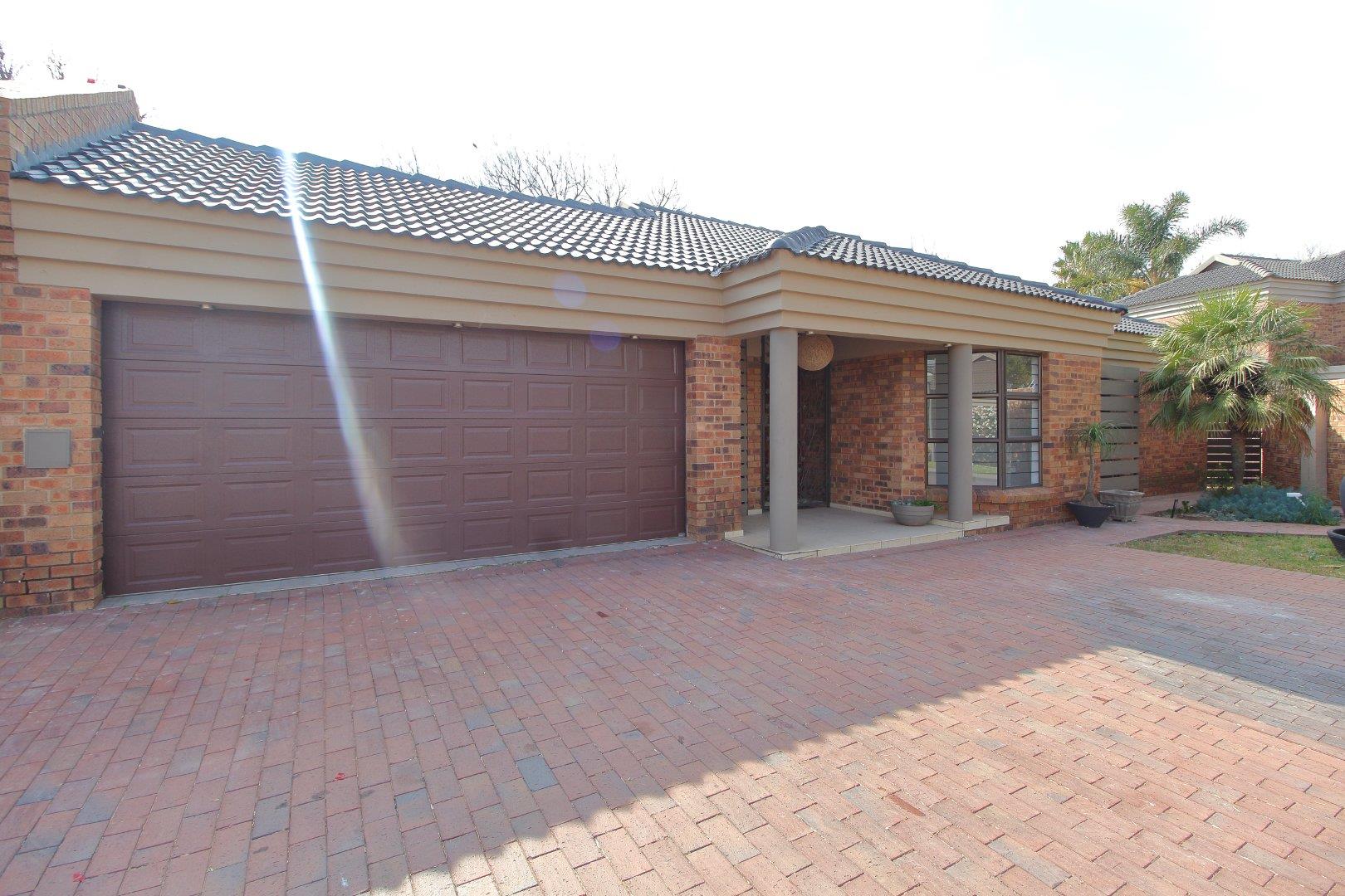 3 Bedroom House for sale in Beyers Park P24114218843