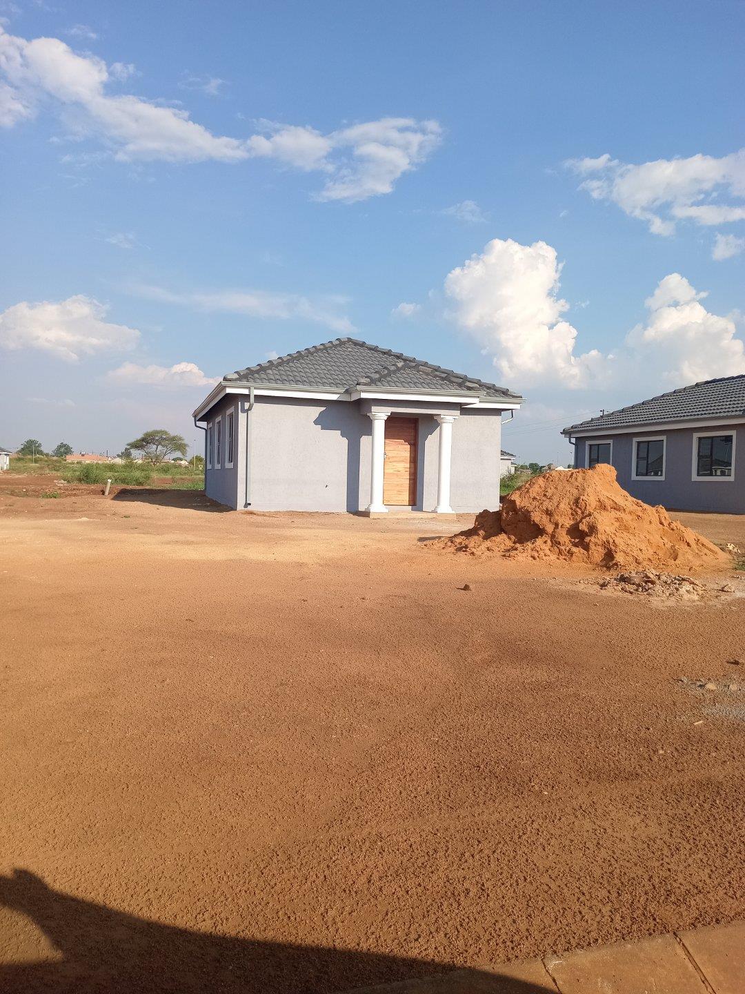 3 Bedroom House for sale in Garankuwa Unit 9 3370 Unit 9 P24114591330