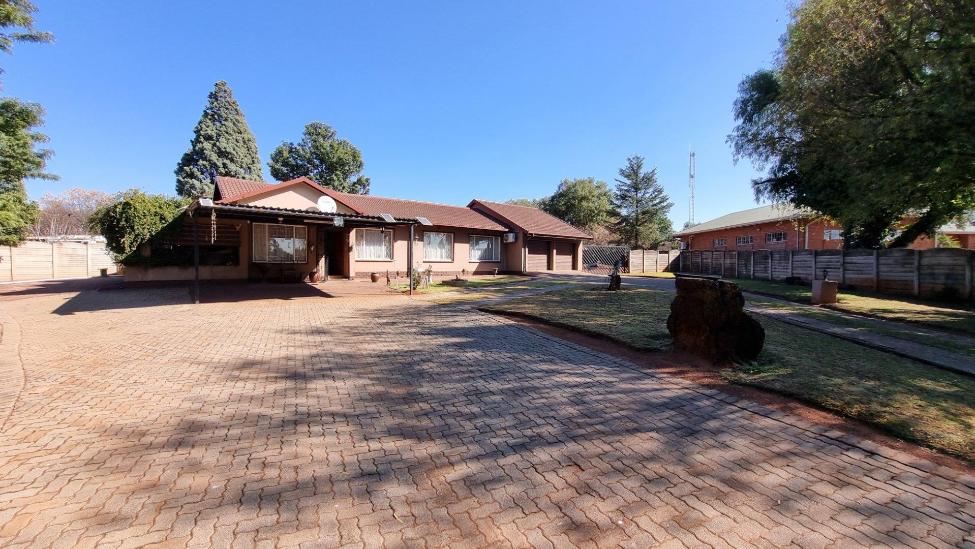 3 Bedroom House for sale in Daleside P24114594389