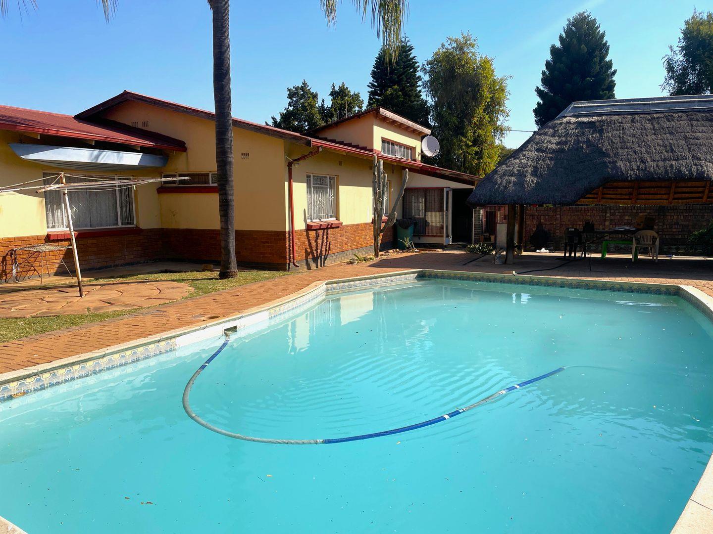 4 Bedroom House for sale in East Lynne P24114597240