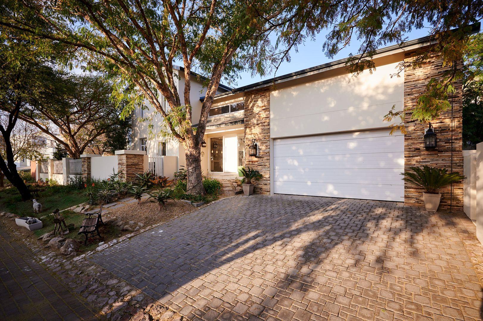 3 Bedroom House for sale in Waterfall Country Village 1904 Waterfall