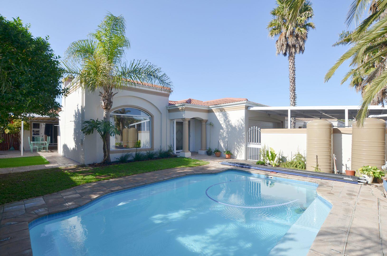 4 Bedroom House for sale in Parklands 14 Woodlands Way P24114599214