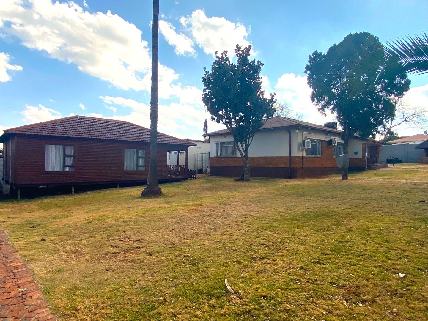 7 Bedroom House for sale in Valhalla 131 Flora Road P24114600116