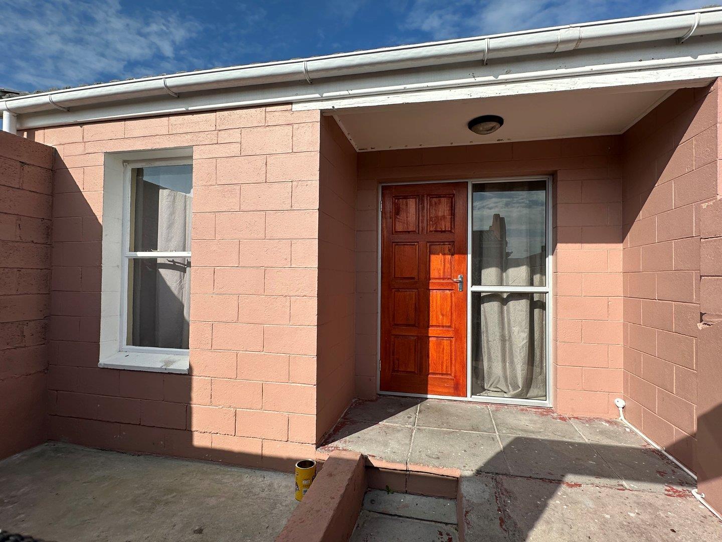 2 Bedroom House for sale in Rocklands P24114600583