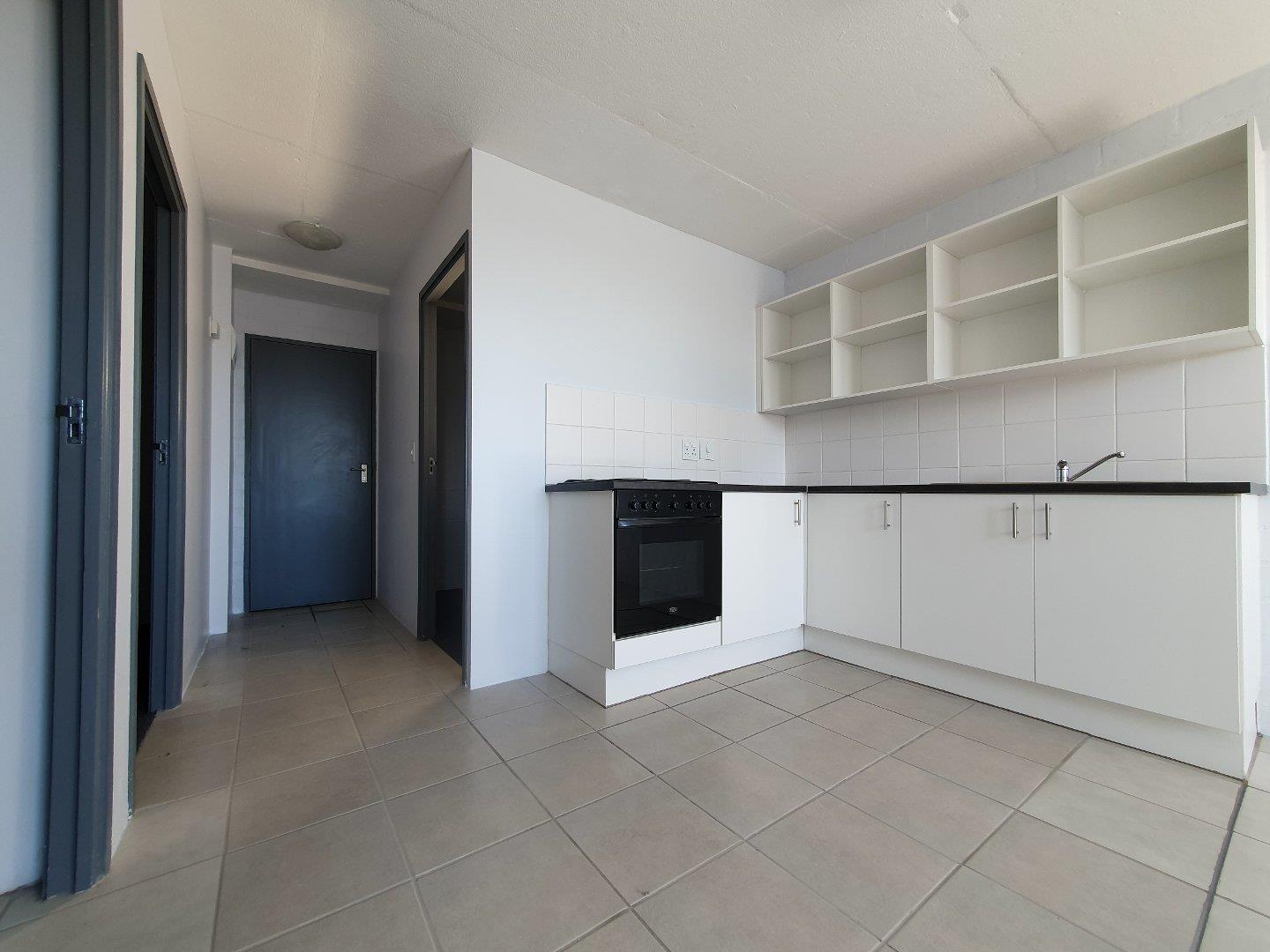 Wynberg, Cape Town Property Apartments / flats to rent in Wynberg