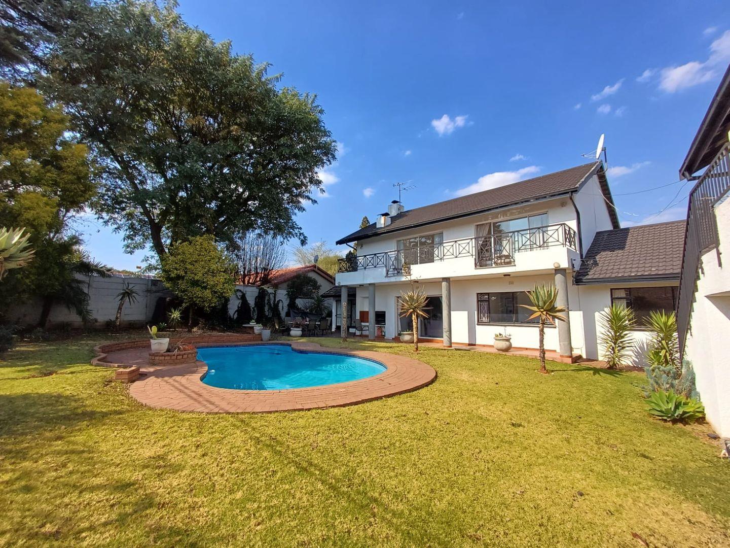 5 Bedroom House for sale in Dunvegan P24114601974