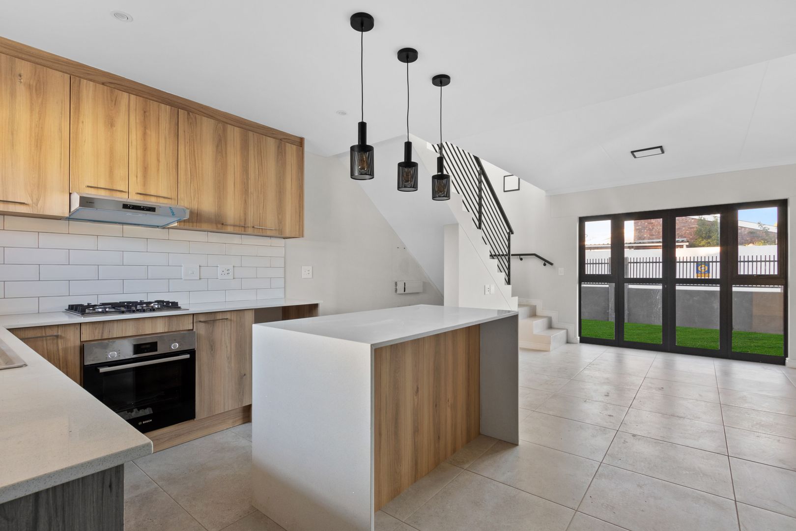 Claremont, Cape Town Property Townhouses to rent in Claremont, Cape